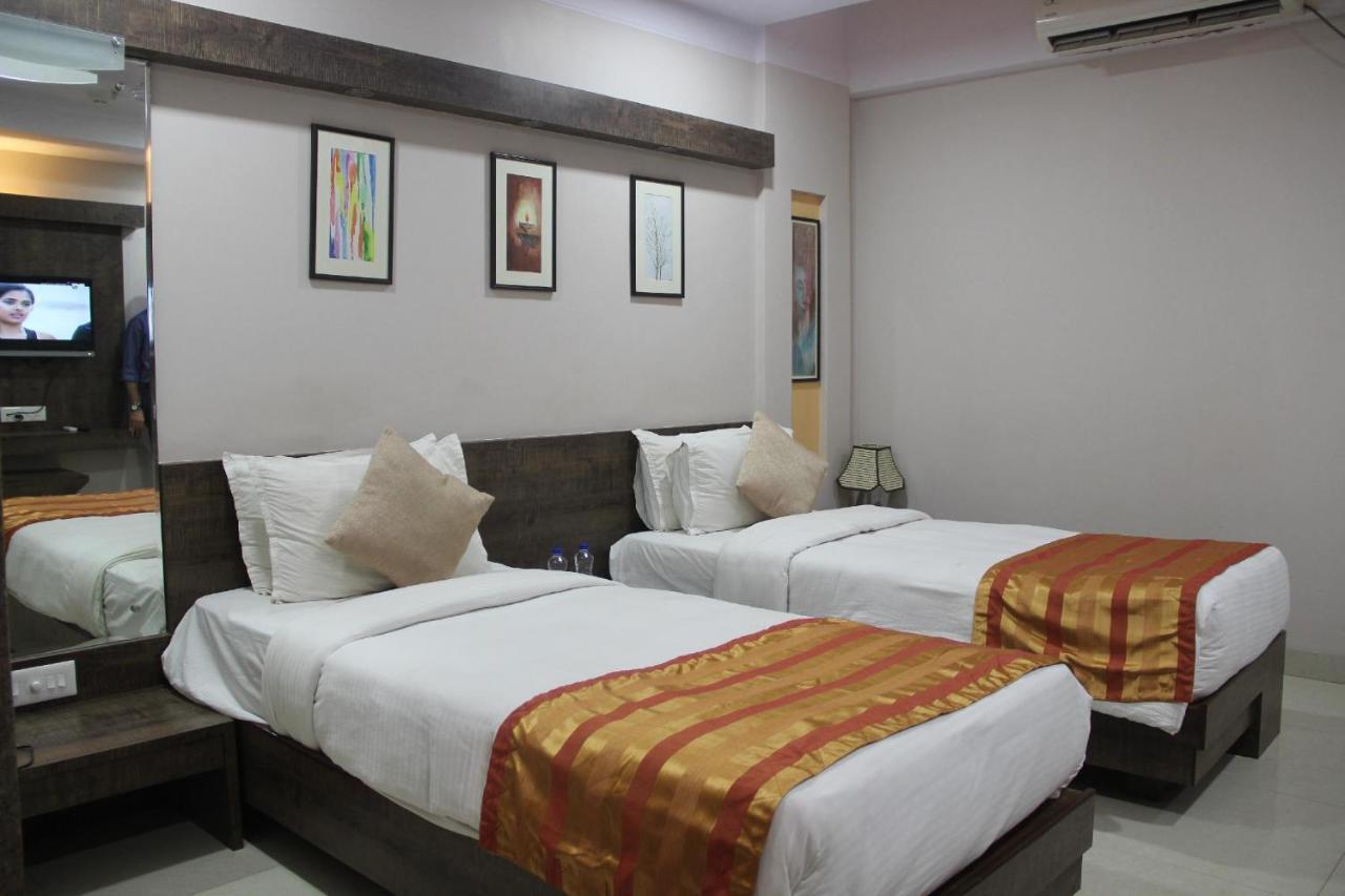 Boshan Hotels Mapusa Exterior foto