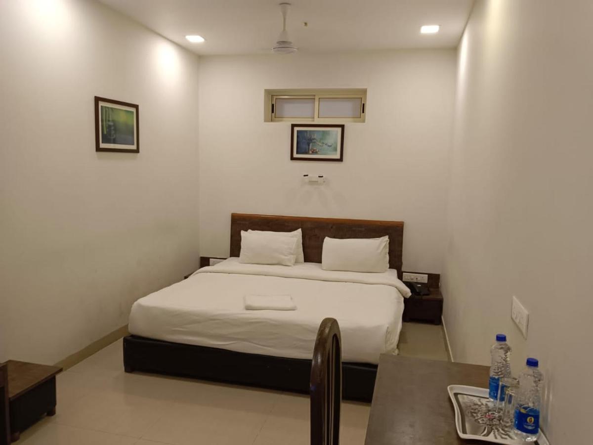 Boshan Hotels Mapusa Exterior foto