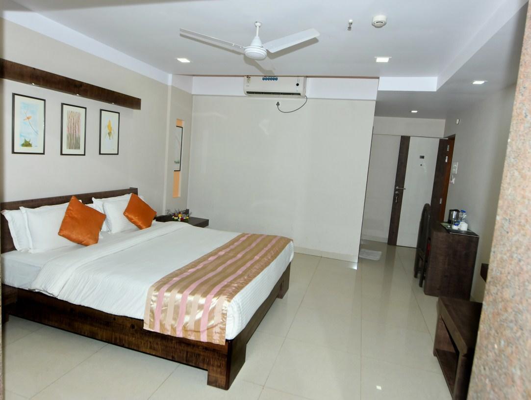 Boshan Hotels Mapusa Exterior foto